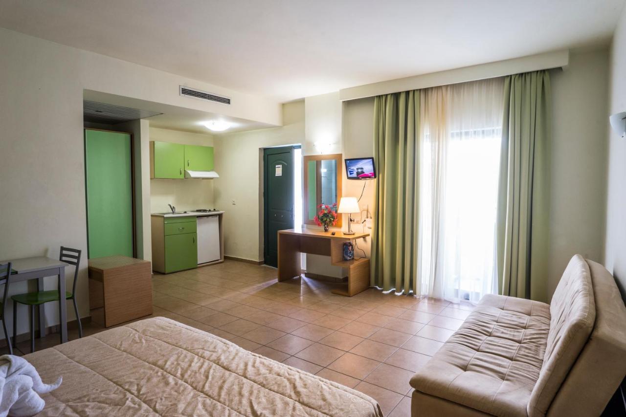 Athina Beach Hotel Kato Daratso Ruang foto